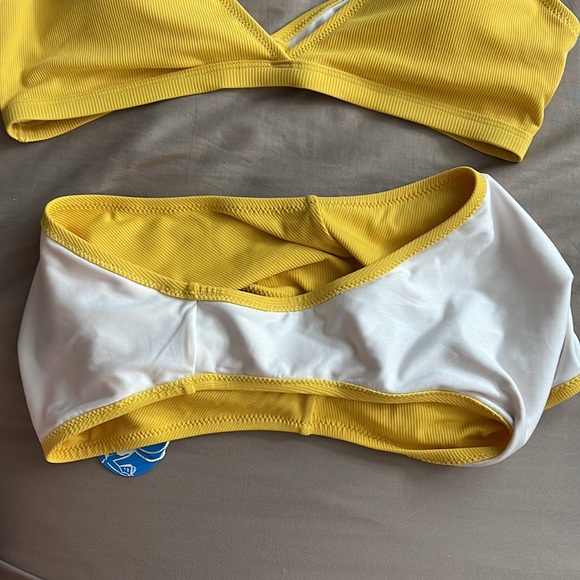 Cupshe yellow bikini 💛 🍋 BNWT! - Picture 3 of 5
